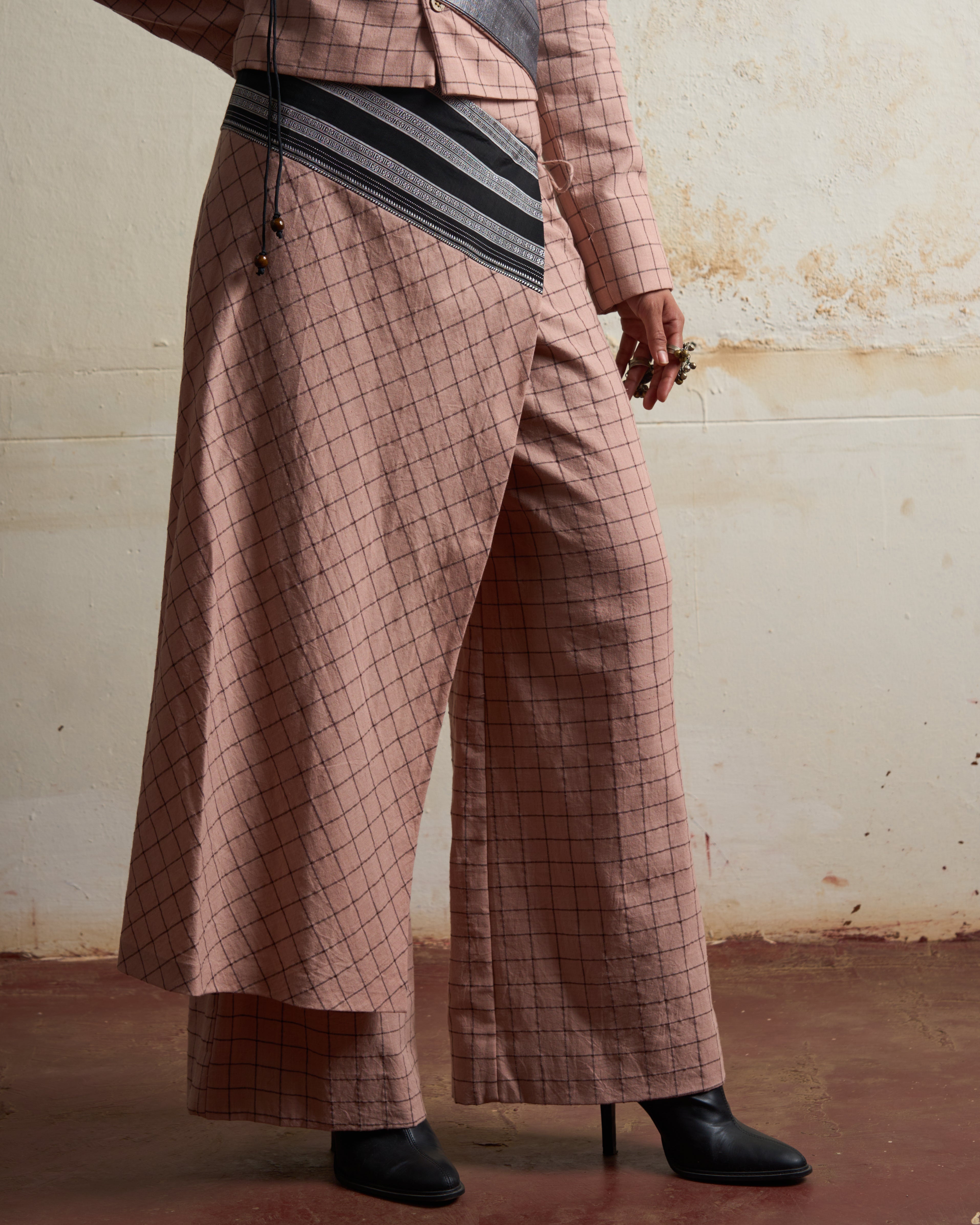 Chowkabara Pants